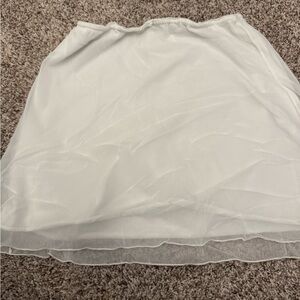 Cute white brandy Melville skirt one size euc